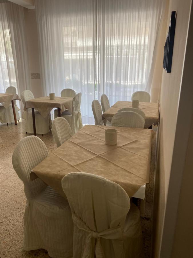 B&B Hotel Lucciola Cattolica Dış mekan fotoğraf