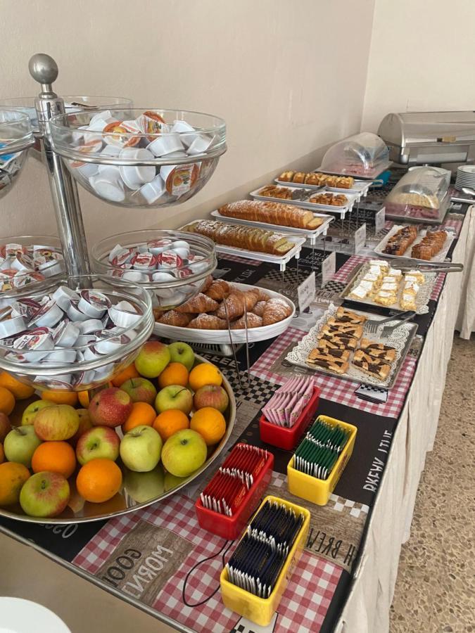 B&B Hotel Lucciola Cattolica Dış mekan fotoğraf
